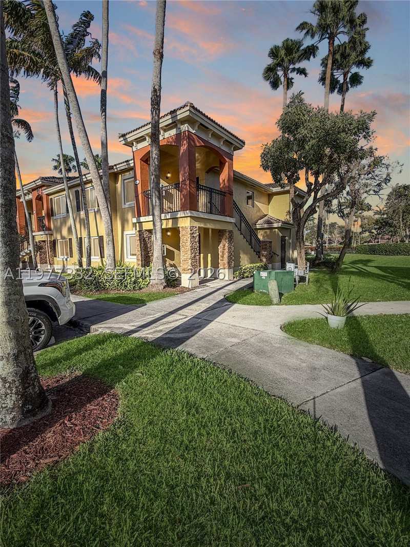 3 bedroom Condominium at 945 NE 34th Ave 204, Monterey At Malibu Bay Co, Homestead — photo 1