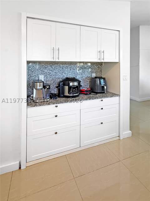 945 NE 34th Ave 204, Homestead FL - photo 10 of 16