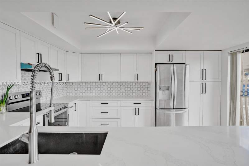2 bedroom Townhouse at 15292 SW 46th Ln Br 64, Lakes Meadow Vilg Homes C, Miami — photo 3