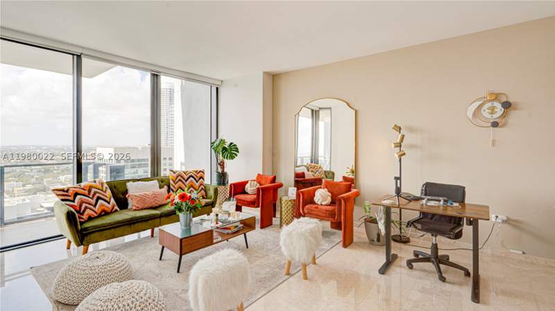 1 bedroom Condominium at 88 SW 7th St 2706, Rise Condo, Miami — photo 4