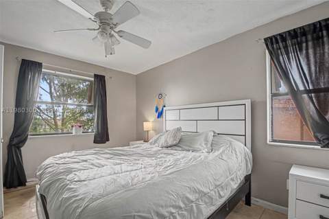 6525 W 26th Dr 204-37, Hialeah FL - photo 12 of 27