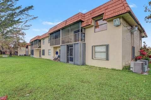 6525 W 26th Dr 204-37, Hialeah FL - photo 24 of 27