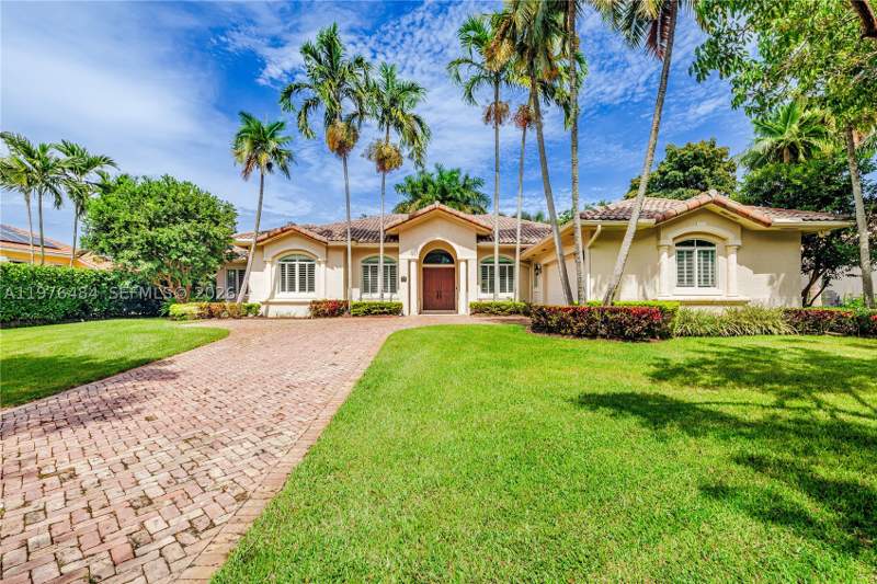4 bedroom SingleFamilyResidence at 16721 SW 86th Ct, Flamingo Gardens Estates, Palmetto Bay — photo 2