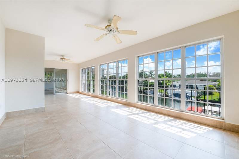 2 bedroom Condominium at 1265 S Alhambra Cir B, South Brick Condo, Coral Gables — photo 2