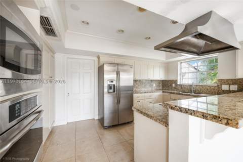 1265 S Alhambra Cir B, Coral Gables FL - photo 6 of 29