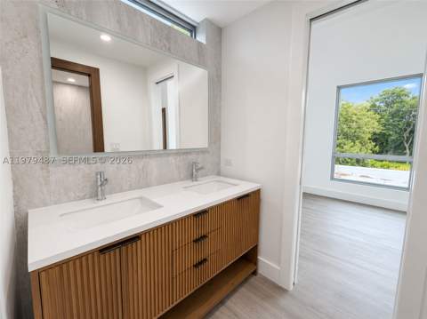 3669 Frow Ave, Miami FL - photo 10 of 40