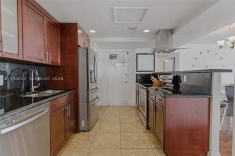 2841 NE 163rd St 802, North Miami Beach FL - photo 6 of 37