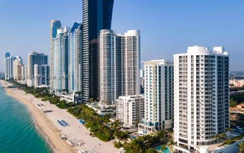 220 Kings Point Dr 106, Sunny Isles Beach FL - photo 9 of 10