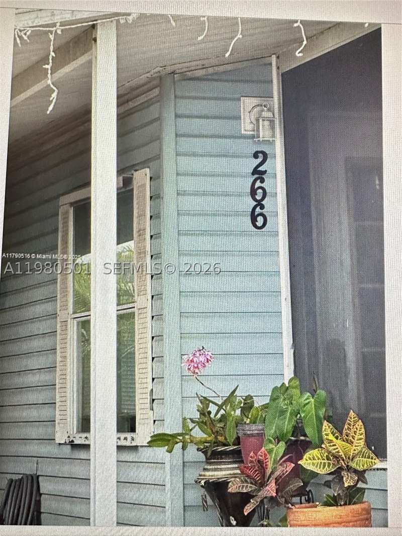 3 bedroom MobileHome at 19800 SW 180th Ave Lot 266, Americana Village Condo, Miami — photo 1