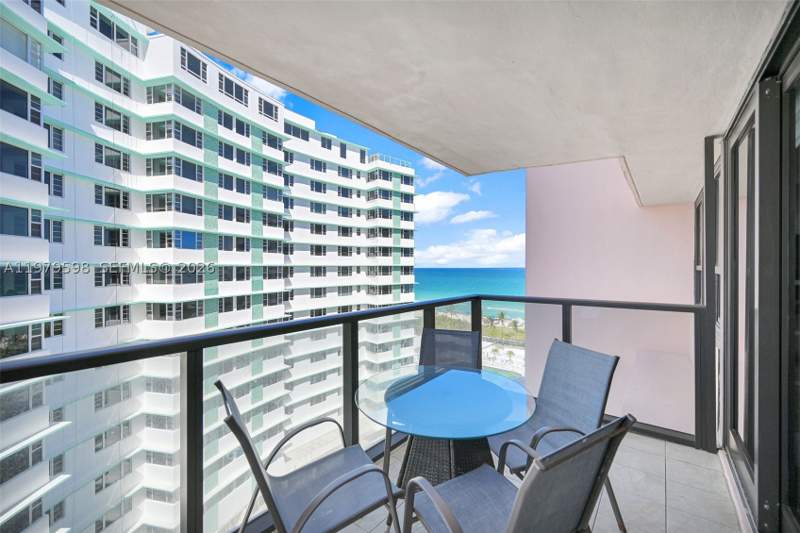 2 bedroom Condominium at 5225 Collins Ave 1214, The Alexander Condo, Miami Beach — photo 4