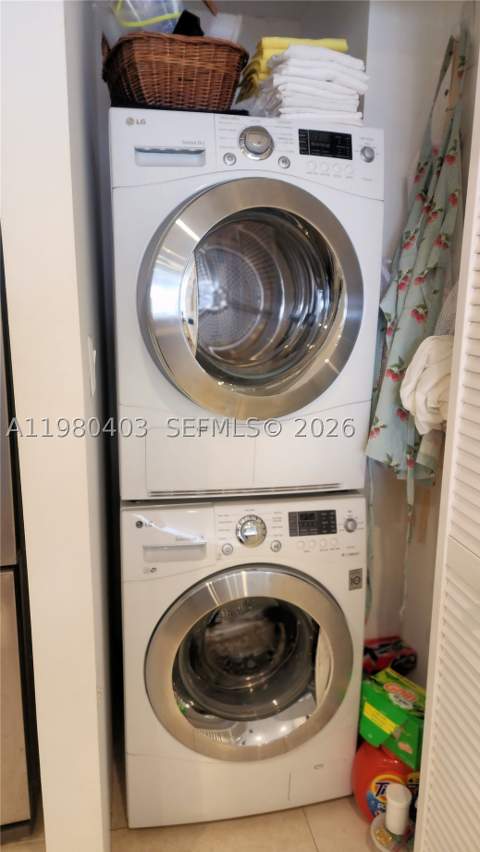 1901 Brickell Ave B1407, Miami FL - photo 17 of 36