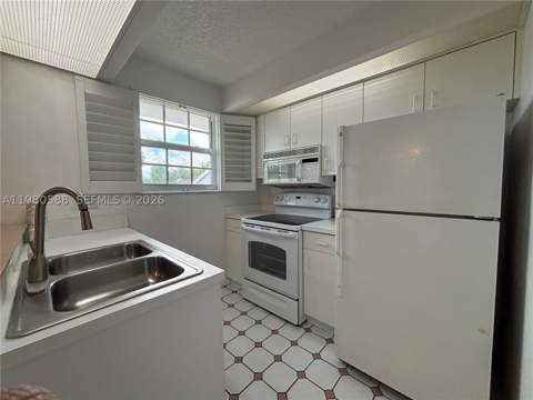 2516 SE 19th Pl 208-A, Homestead FL - photo 8 of 17