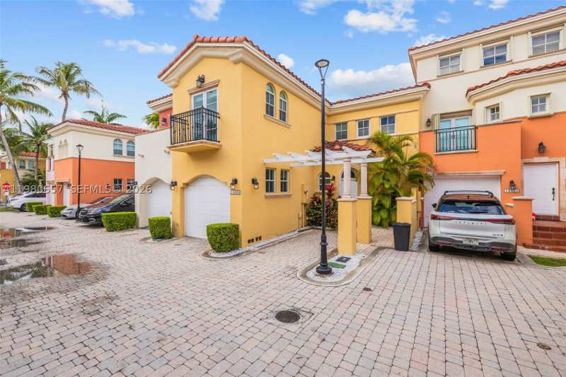3 bedroom Townhouse at 18450 NE 30th place, Aventura Bay Townhomes Co, Aventura — photo 1