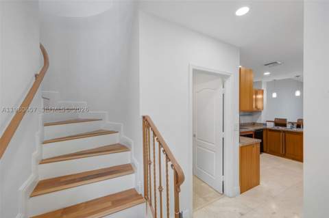18450 NE 30th place, Aventura FL - photo 11 of 35