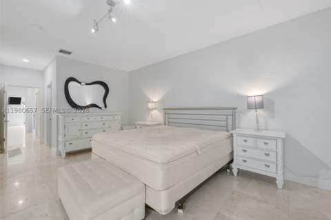 18450 NE 30th place, Aventura FL - photo 18 of 35