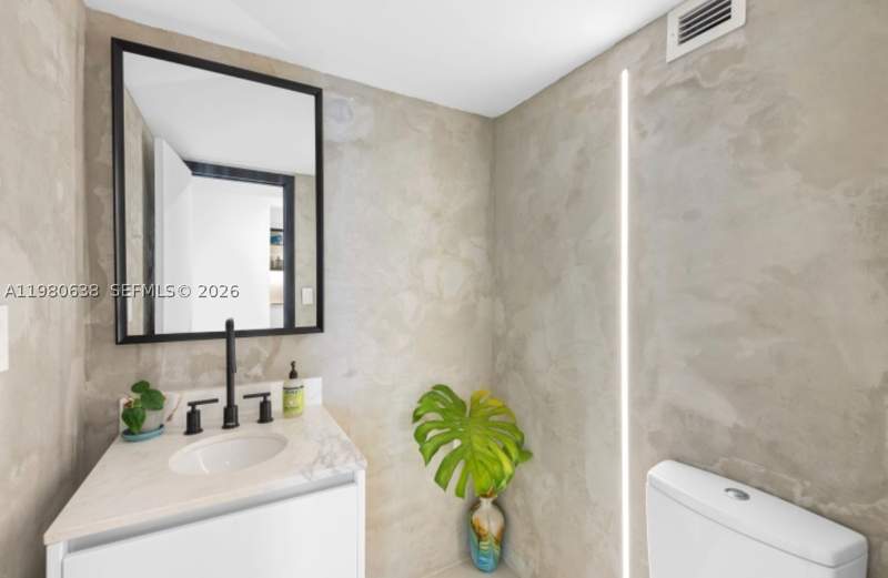 2 bedroom Condominium at 2655 Collins Ave 504, Mirasol Ocean Towers Cond, Miami Beach — photo 3