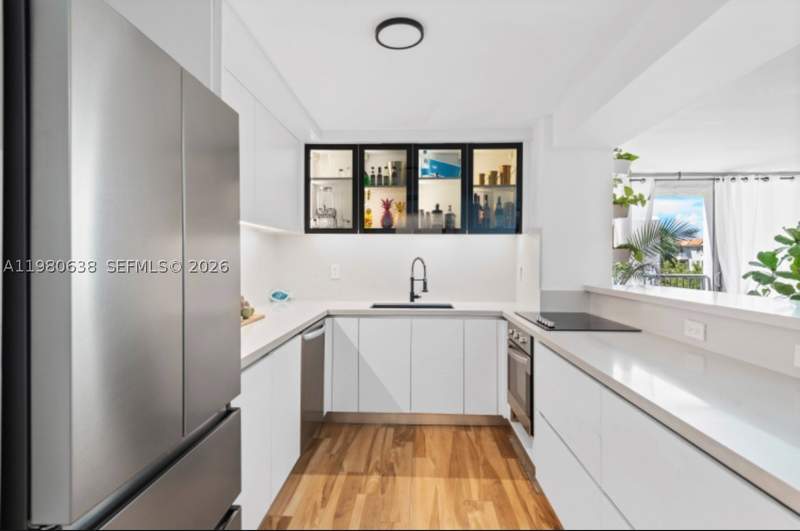 2 bedroom Condominium at 2655 Collins Ave 504, Mirasol Ocean Towers Cond, Miami Beach — photo 4