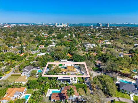 739 NE 111th St, Biscayne Park FL - photo 6 of 11