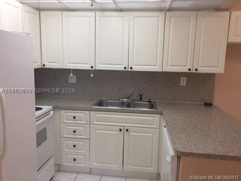 17890 W Dixie Hwy 106, North Miami Beach FL - photo 10 of 25