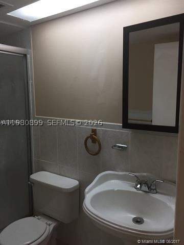 17890 W Dixie Hwy 106, North Miami Beach FL - photo 19 of 25