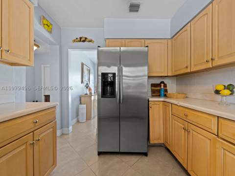 8620 SW 185th Ter, Cutler Bay FL - photo 10 of 39