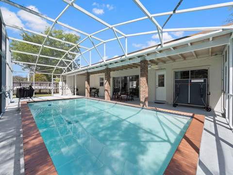 8620 SW 185th Ter, Cutler Bay FL - photo 24 of 39