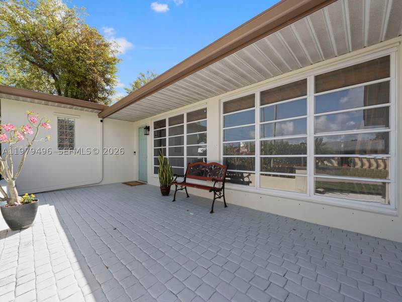 4 bedroom SingleFamilyResidence at 8620 SW 185th Ter, Whispering Pines Estates, Cutler Bay — photo 4