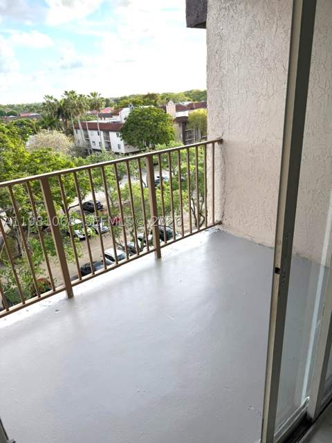 15231 SW 80th St 615, Miami FL - photo 6 of 13