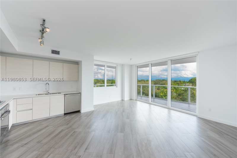 2 bedroom Condominium at 4250 Biscayne Blvd 502, 4250 Biscayne Boulevard C, Miami — photo 1