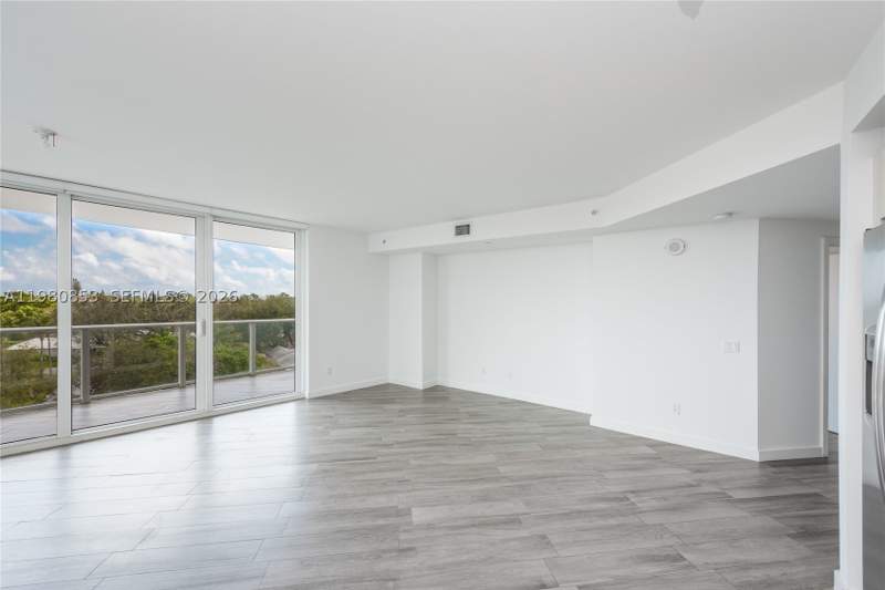 2 bedroom Condominium at 4250 Biscayne Blvd 502, 4250 Biscayne Boulevard C, Miami — photo 2