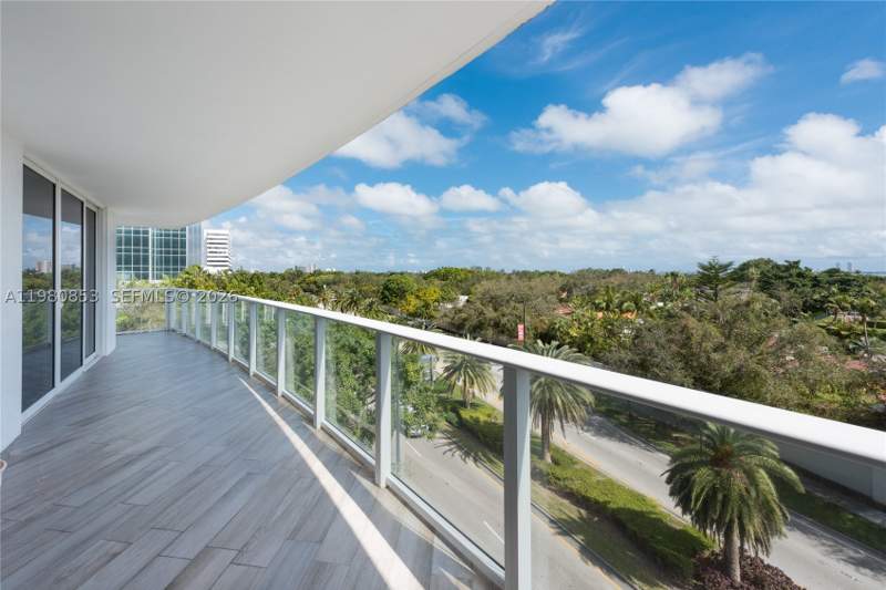 2 bedroom Condominium at 4250 Biscayne Blvd 502, 4250 Biscayne Boulevard C, Miami — photo 3