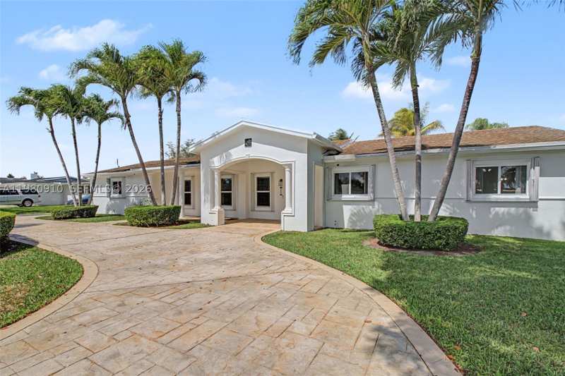 4 bedroom SingleFamilyResidence at 8241 SW 146th St, Mangowood Park, Palmetto Bay — photo 1