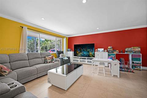 8935 SW 186th Ter, Cutler Bay FL - photo 8 of 53
