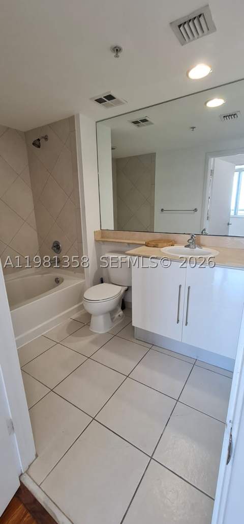 335 S Biscayne Blvd 3610, Miami FL - photo 12 of 34