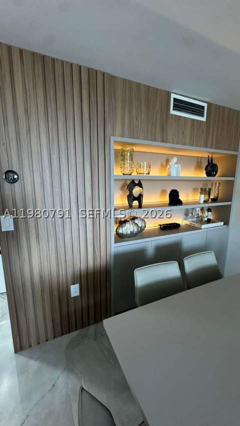 20505 E Country Club Dr 534, Aventura FL - photo 11 of 37