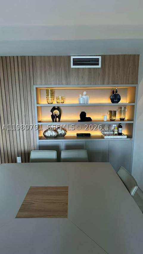 20505 E Country Club Dr 534, Aventura FL - photo 12 of 37