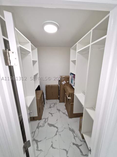16410 Miami Dr 304, North Miami Beach FL - photo 8 of 18