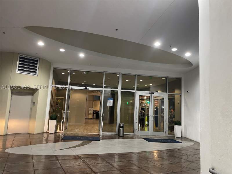 2 bedroom Condominium at 1750 N Bayshore Dr 2814, Opera Tower Condo, Miami — photo 4