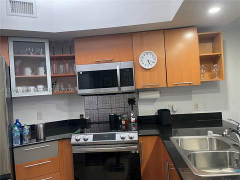 1750 N Bayshore Dr 2814, Miami FL - photo 7 of 42