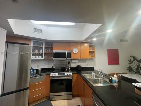 1750 N Bayshore Dr 2814, Miami FL - photo 8 of 42