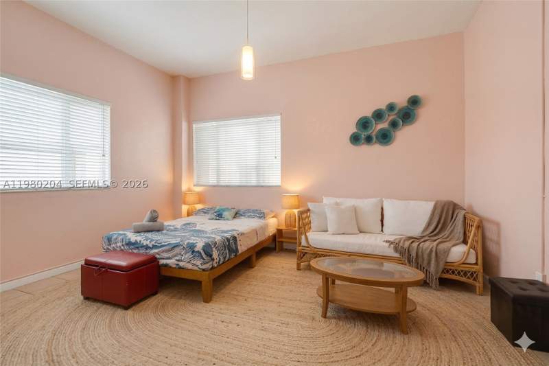 0 bedroom Condominium at 255 W 24th St 107, The Mantell Condo, Miami Beach — photo 2