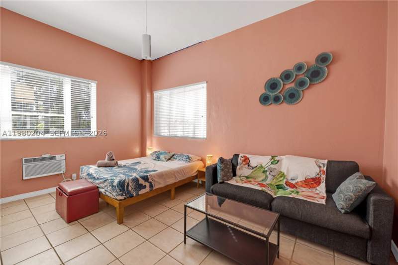 0 bedroom Condominium at 255 W 24th St 107, The Mantell Condo, Miami Beach — photo 5