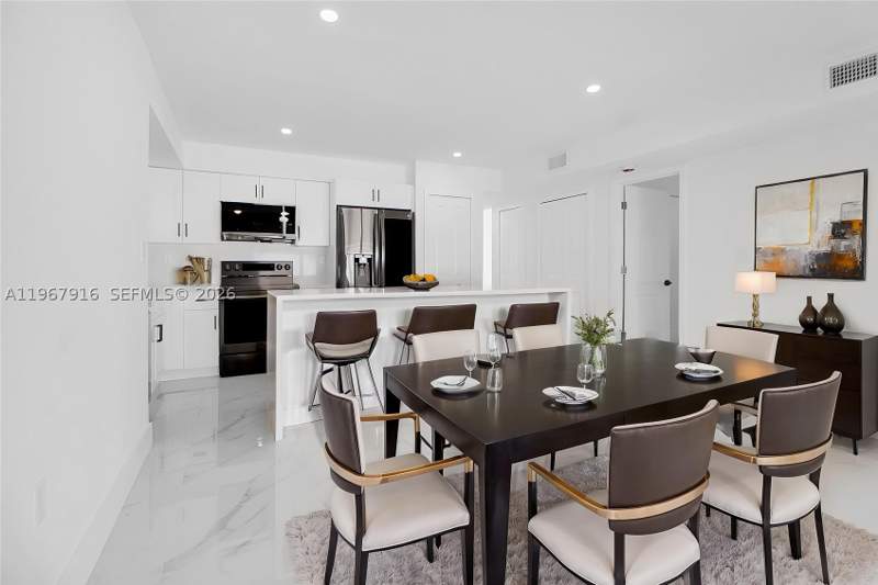 4 bedroom SingleFamilyResidence at 7893 SW 9th Ter, Amend Plat Of F R F Sub, Miami — photo 3