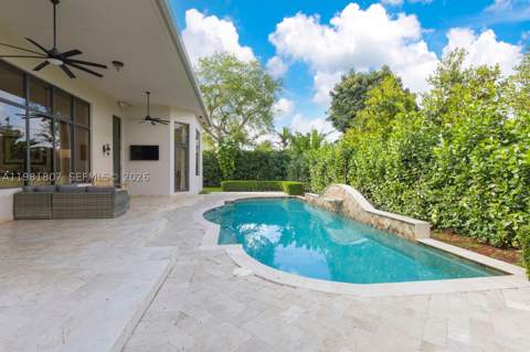 7140 SW 70th Ave, Miami FL - photo 17 of 34