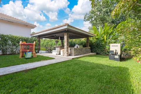7140 SW 70th Ave, Miami FL - photo 20 of 34