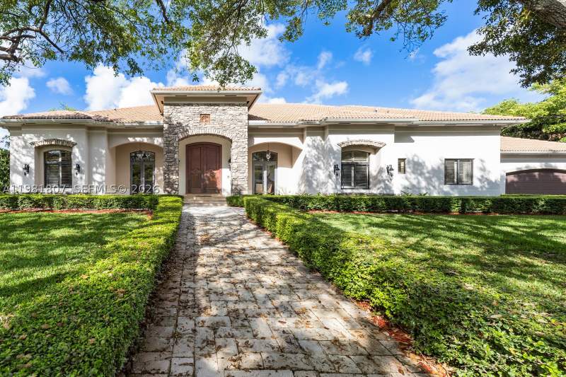 4 bedroom SingleFamilyResidence at 7140 SW 70th Ave, Palm Miami Amd, Miami — photo 3