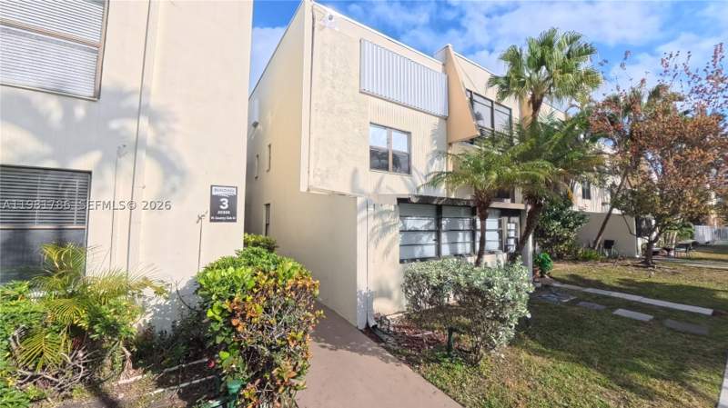 3 bedroom Condominium at 20300 W Country Club Dr Ph18-3, Villa Dorada Condo No 2, Aventura — photo 5