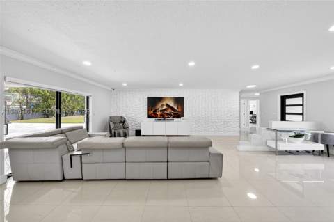 11951 SW 120th Ter, Miami FL - photo 16 of 55