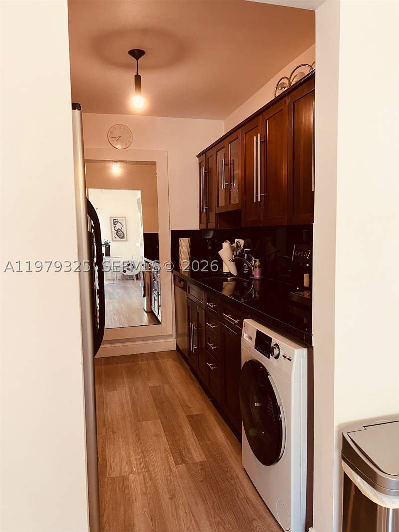 1 bedroom Condominium at 1500 Pennsylvania Ave 9A, Harriet Court Condo, Miami Beach — photo 5
