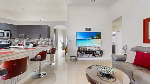 8070 SW 157th Pl, Miami FL - photo 10 of 25